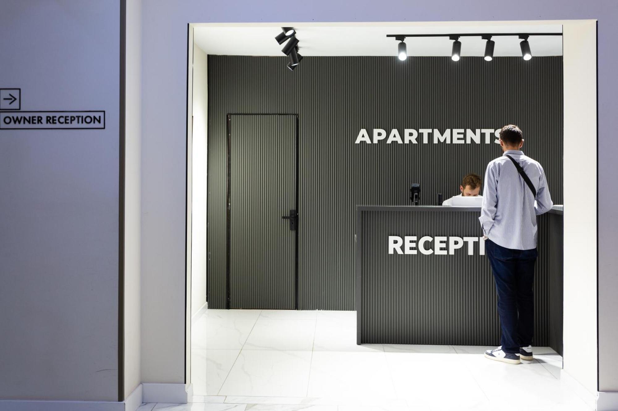 Best Location Apartments In バトゥーミ エクステリア 写真