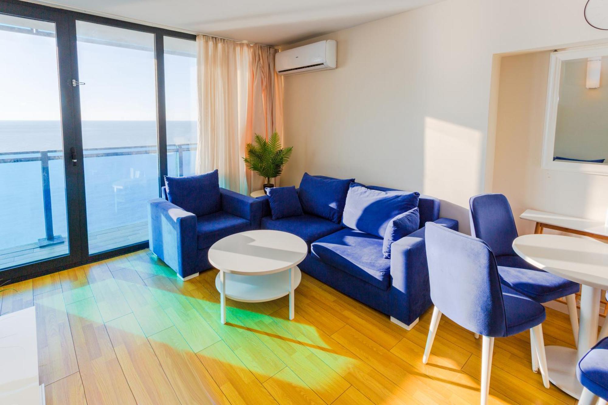 Best Location Apartments In バトゥーミ エクステリア 写真