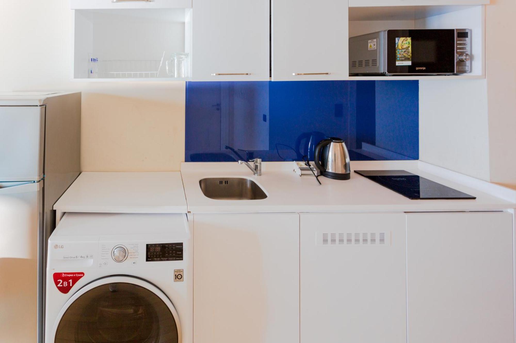 Best Location Apartments In バトゥーミ エクステリア 写真