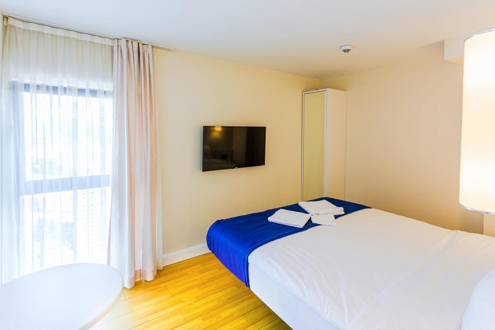 Best Location Apartments In バトゥーミ エクステリア 写真