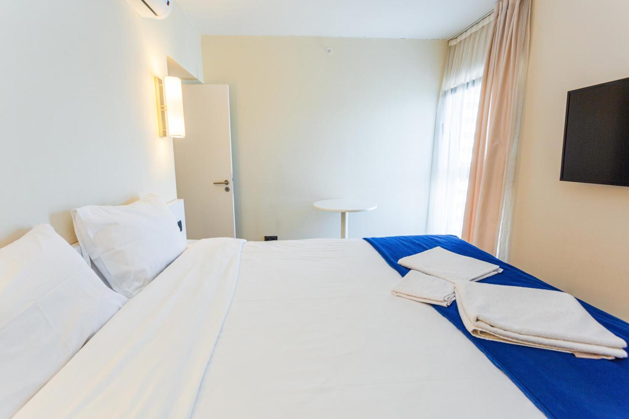Best Location Apartments In バトゥーミ エクステリア 写真