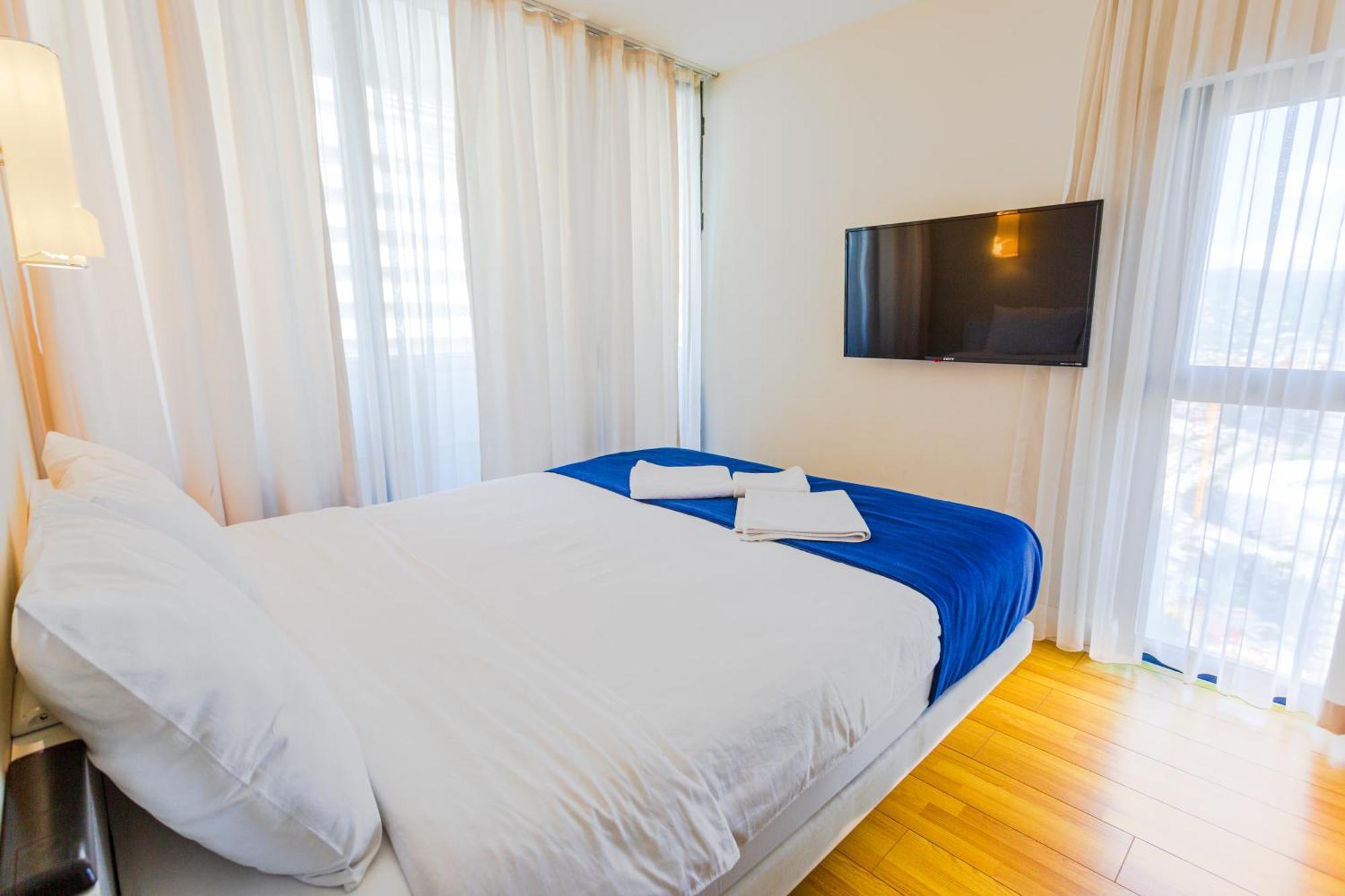 Best Location Apartments In バトゥーミ エクステリア 写真