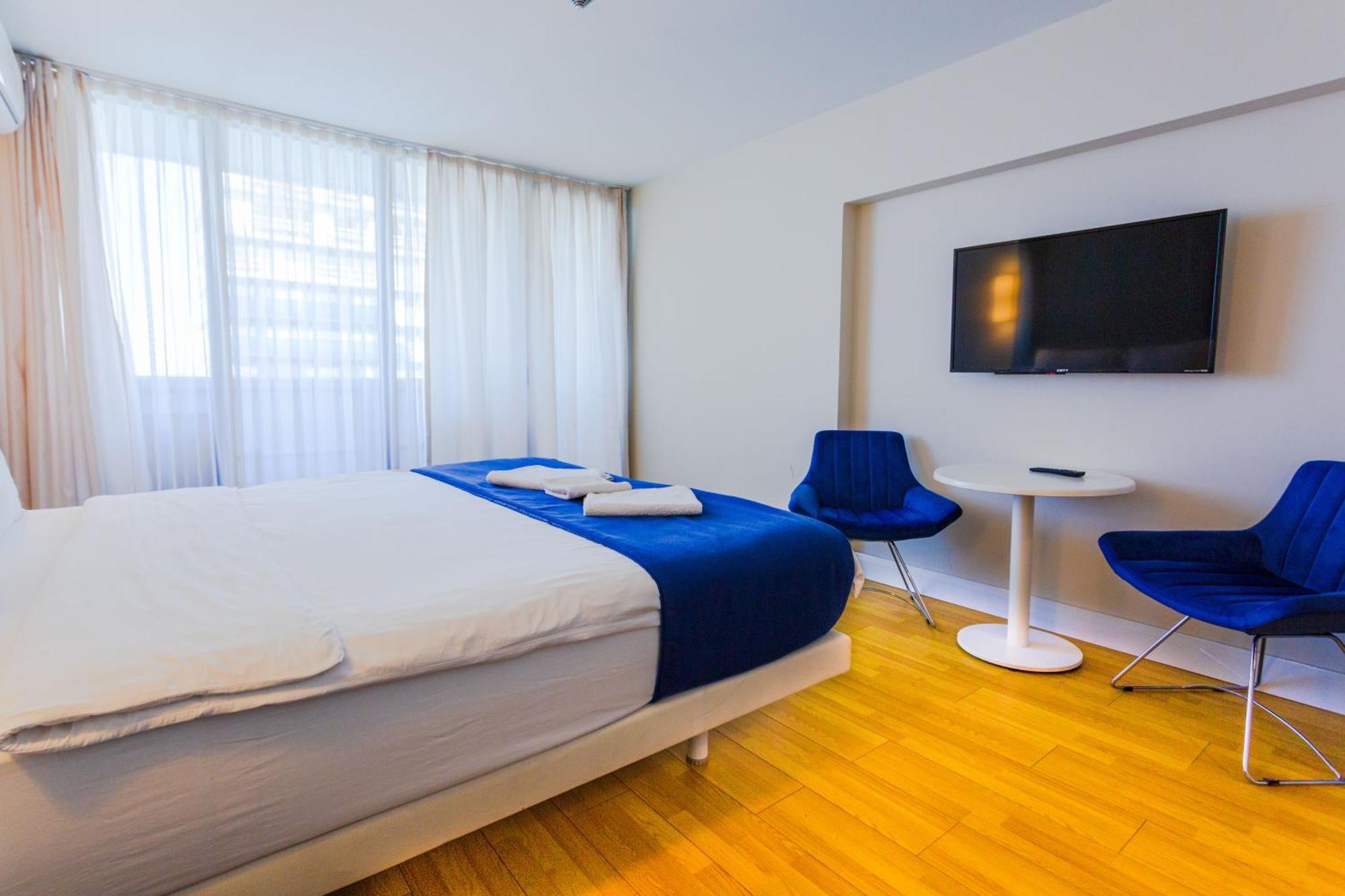 Best Location Apartments In バトゥーミ 部屋 写真